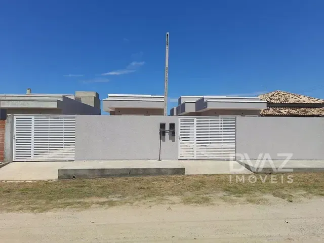 Casa com 225m² 2 quartos e 2 banheiros, à venda, no bairro Iguabinha em Iguaba Grande