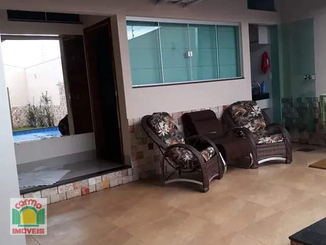 Casa com 200m² 2 quartos e 3 banheiros, à venda, no bairro Jardim Itália em Anápolis