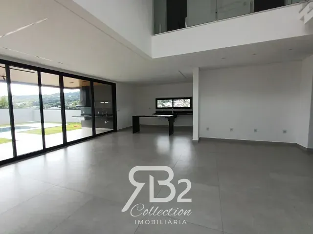 Casa 3 quartos e 5 banheiros, à venda, no bairro Bosque em Vinhedo