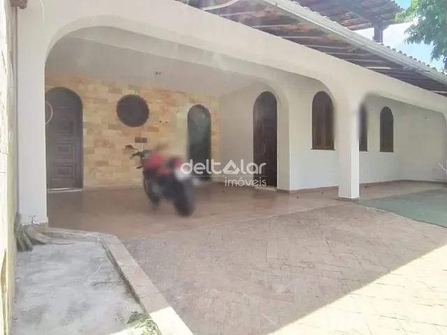 Casa com 376m² 6 quartos e 5 banheiros, à venda, no bairro Itapoã em Belo Horizonte