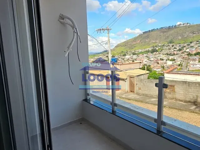 Casa 2 quartos e 2 banheiros, à venda, no bairro Petrópolis em João Monlevade