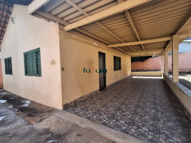 Casa com 450m² 3 quartos e 2 banheiros, para alugar, no bairro Jardim Nova Era em Aparecida de Goiânia