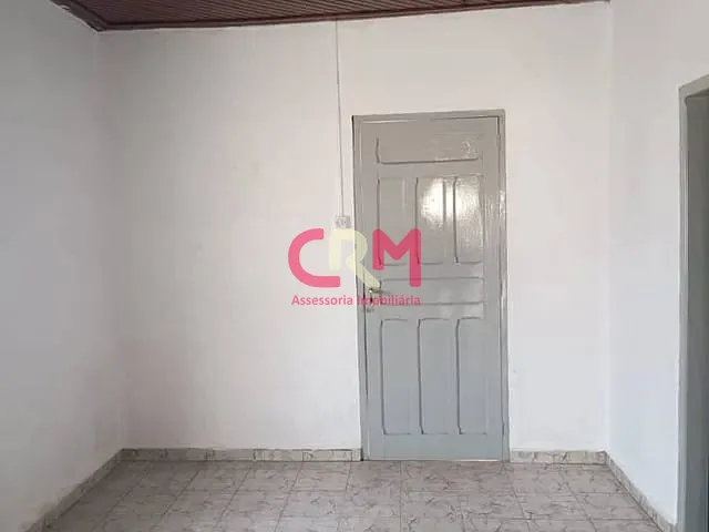 Casa com 200m² 2 quartos e 1 banheiro, para alugar, no bairro Vila Sargi em Taquaritinga