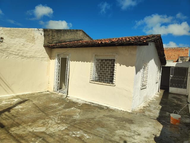 Casa 2 quartos e 1 banheiro, para alugar, no bairro Fernando Collor em Nossa Senhora do Socorro