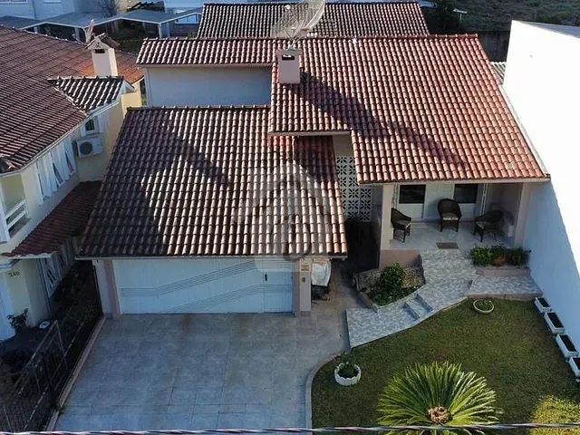 Casa com 234m² 4 quartos e 4 banheiros, à venda, no bairro Centro Administrativo em Teutônia