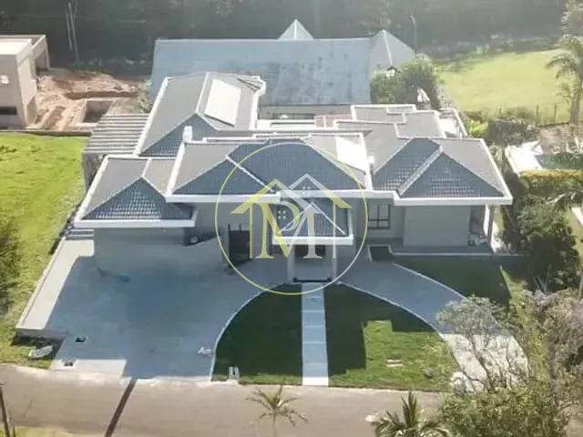 Casa com 1071m² 3 quartos e 5 banheiros, à venda, no bairro Wanel Ville em Sorocaba
