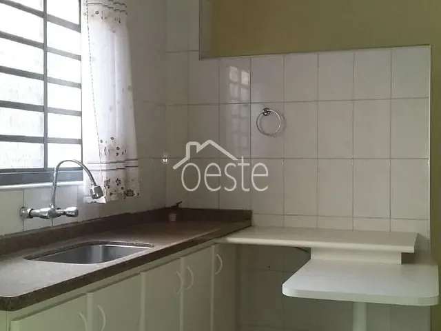 Casa com 277m² 3 quartos e 1 banheiro, à venda ou para alugar, no bairro Centro em Santa Bárbara D'Oeste