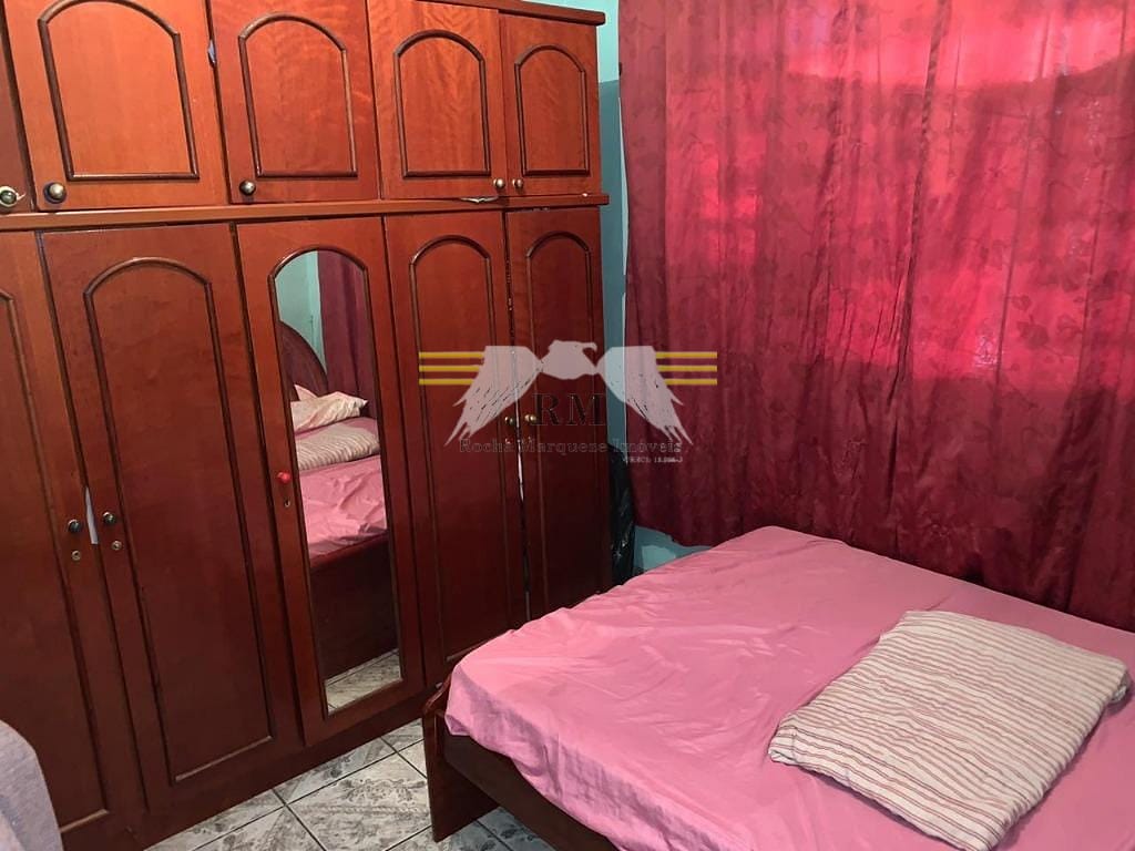 Casa à venda com 2 quartos, 90m² - Foto 8