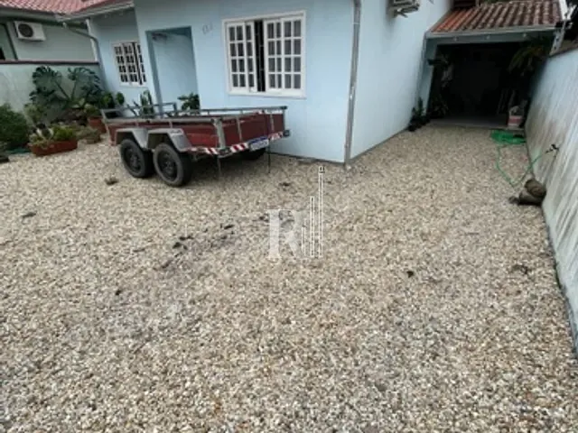 Casa 3 quartos e 3 banheiros, à venda, no bairro universitario em Tijucas