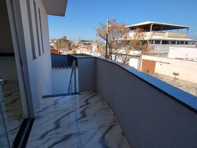 Casa 3 quartos e 1 banheiro, à venda, no bairro Nacional em Contagem