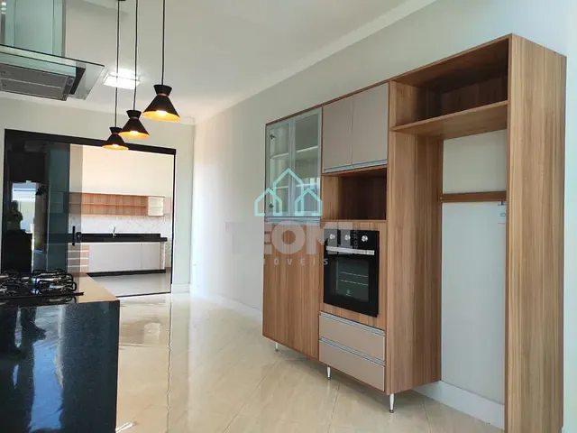 Casa com 283m² 3 quartos e 3 banheiros, à venda, no bairro Castelos em Tremembé
