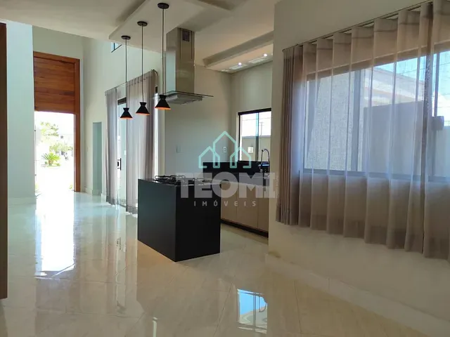 Casa com 283m² 3 quartos e 3 banheiros, à venda, no bairro Castelos em Tremembé