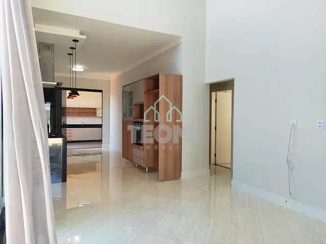 Casa com 283m² 3 quartos e 3 banheiros, à venda, no bairro Castelos em Tremembé