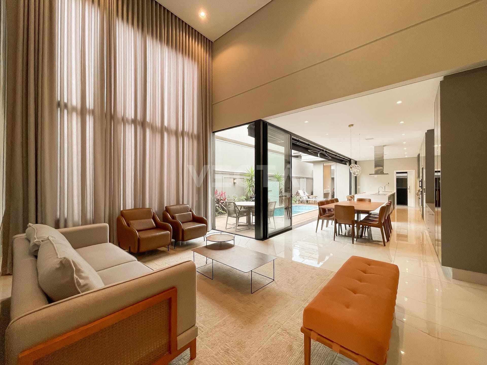 Casa à venda com 3 quartos, 262m² - Foto 6