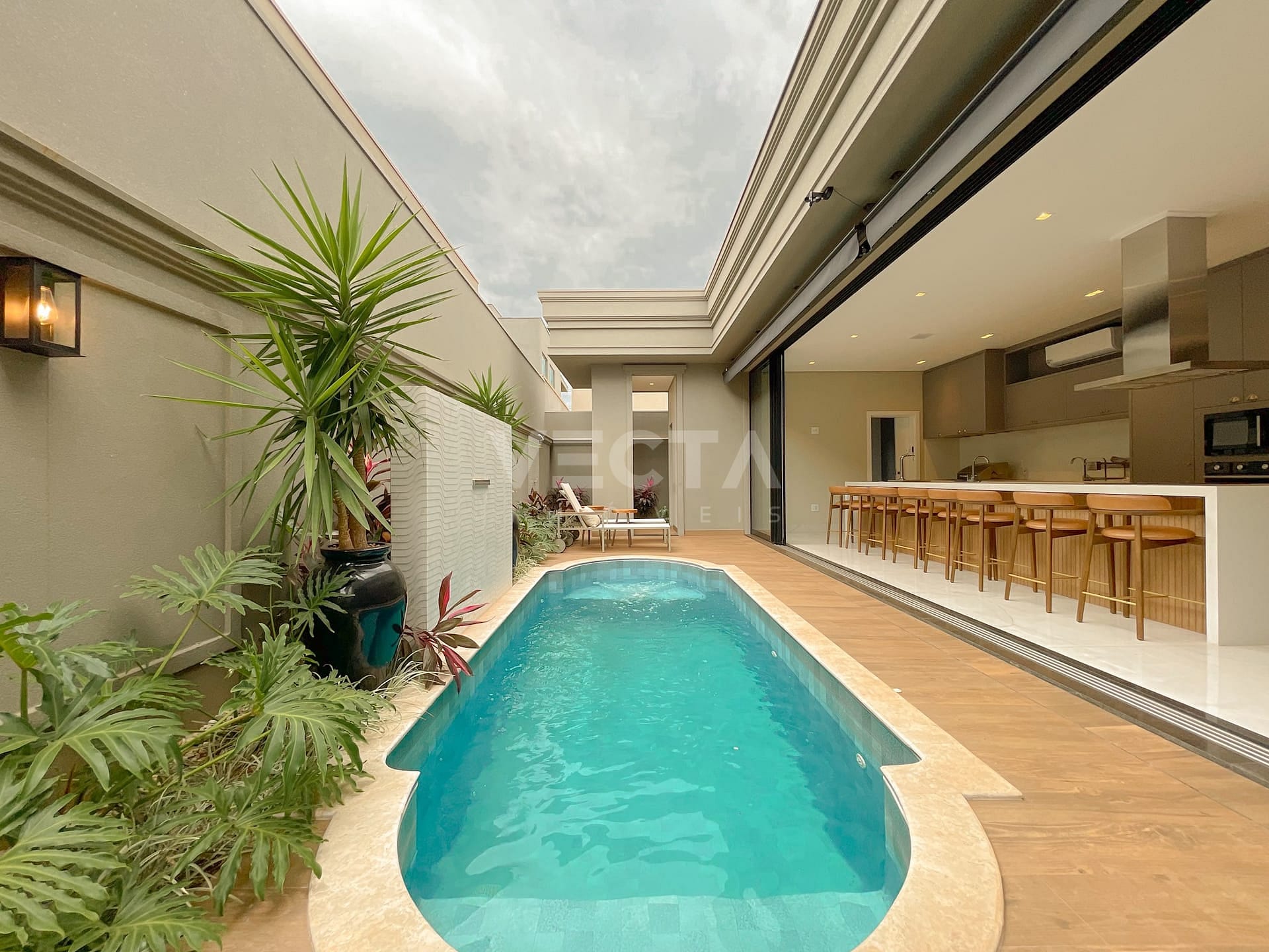 Casa à venda com 3 quartos, 262m² - Foto 12