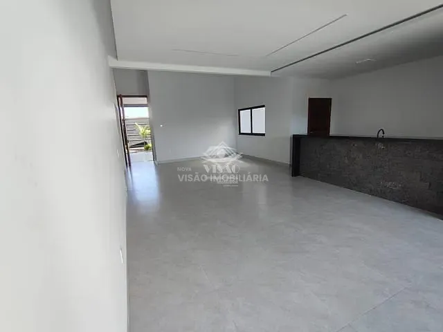 Casa com 362m² 3 quartos e 1 banheiro, à venda, no bairro JARDIM DE MONET em Sinop