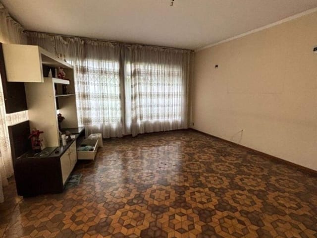 Casa com 456m² 3 quartos e 1 banheiro, para alugar, no bairro Vila Helena em Santo André