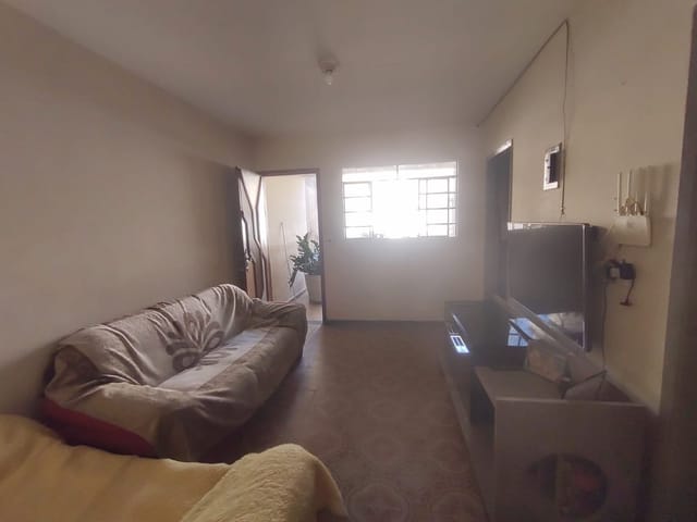 Casa com 240m² 3 quartos e 2 banheiros, à venda, no bairro Vila Cruzeiro do Sul em Aparecida de Goiânia