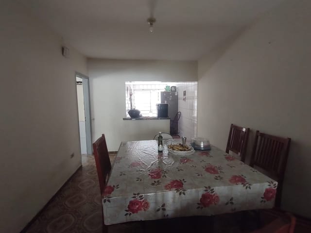 Casa com 240m² 3 quartos e 2 banheiros, à venda, no bairro Vila Cruzeiro do Sul em Aparecida de Goiânia