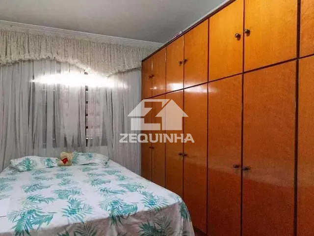 Casa com 265m² 5 quartos e 5 banheiros, à venda, no bairro Pestana em Osasco