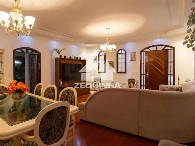 Casa com 265m² 5 quartos e 5 banheiros, à venda, no bairro Pestana em Osasco