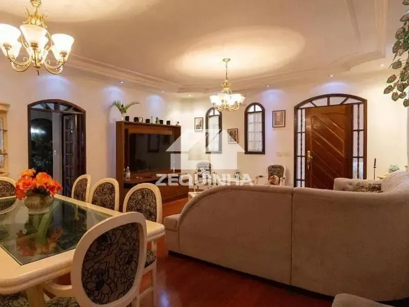 Casa, 5 quartos, 351 m² - Foto 1