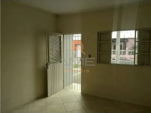 Casa 2 quartos e 1 banheiro, à venda, no bairro Fragata em Pelotas