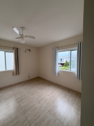 Casa com 480m² 5 quartos e 5 banheiros, à venda, no bairro Parque Califórnia em Campos dos Goytacazes