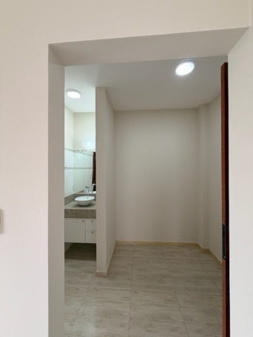 Casa com 480m² 5 quartos e 5 banheiros, à venda, no bairro Parque Califórnia em Campos dos Goytacazes