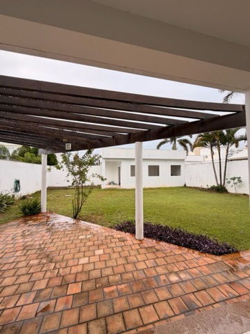 Casa com 480m² 5 quartos e 5 banheiros, à venda, no bairro Parque Califórnia em Campos dos Goytacazes