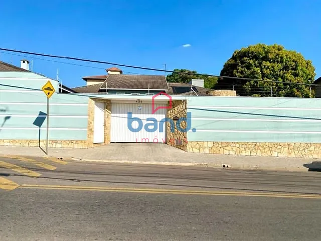 Casa com 700m² 3 quartos e 3 banheiros, à venda, no bairro Residencial Jandira Diez Alcala em Porto Feliz