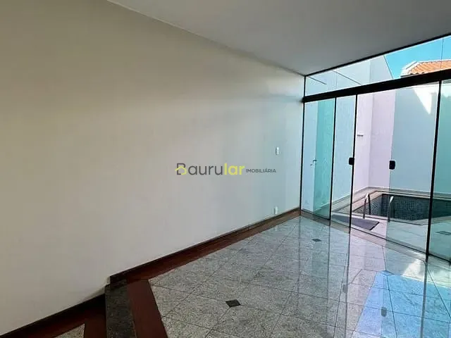 Casa com 300m² 3 quartos e 6 banheiros, à venda ou para alugar, no bairro Jardim Estoril IV em Bauru