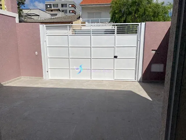 Casa com 175m² 2 quartos e 3 banheiros, à venda, no bairro Nova Cerejeira em Atibaia
