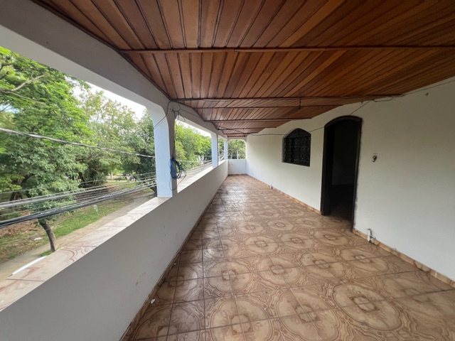 Casa com 299m² 3 quartos e 2 banheiros, para alugar, no bairro Parque Orlanda II em Piracicaba