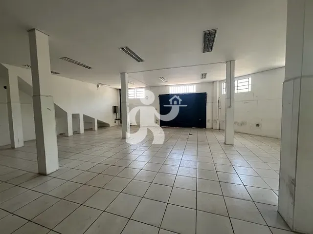 Casa com 299m² 3 quartos e 2 banheiros, para alugar, no bairro Parque Orlanda II em Piracicaba