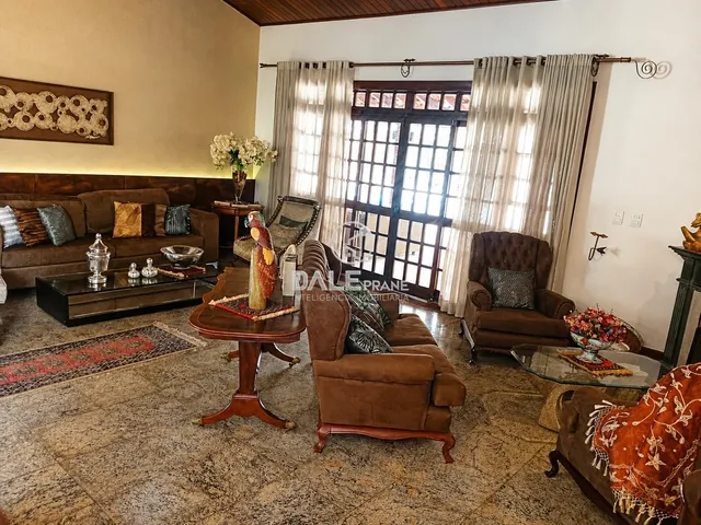 Casa com 3333m² 4 quartos e 6 banheiros, à venda, no bairro Park Way em Brasília