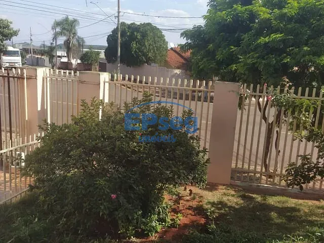 Casa com 352m² 3 quartos e 3 banheiros, à venda, no bairro JD ZANONI em Ibiporã