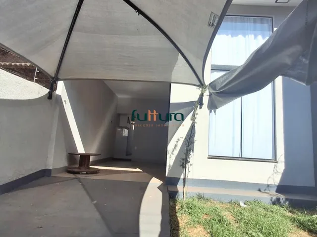 Casa com 180m² 3 quartos e 2 banheiros, à venda, no bairro Jardim Canadá em Aparecida de Goiânia