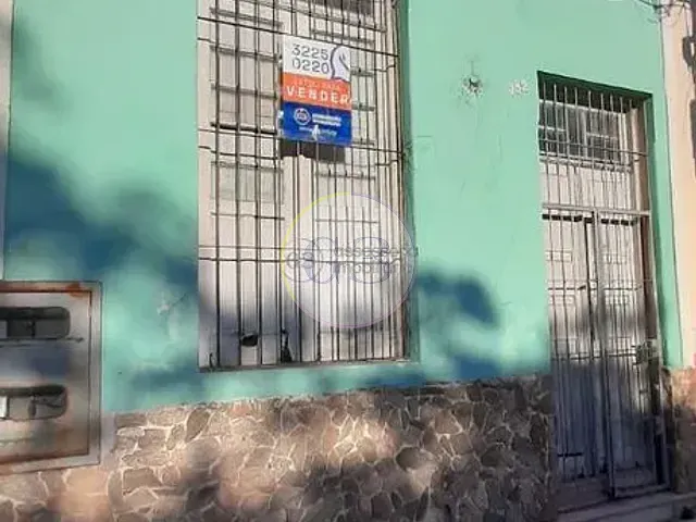 Casa à venda, no bairro Centro em Pelotas