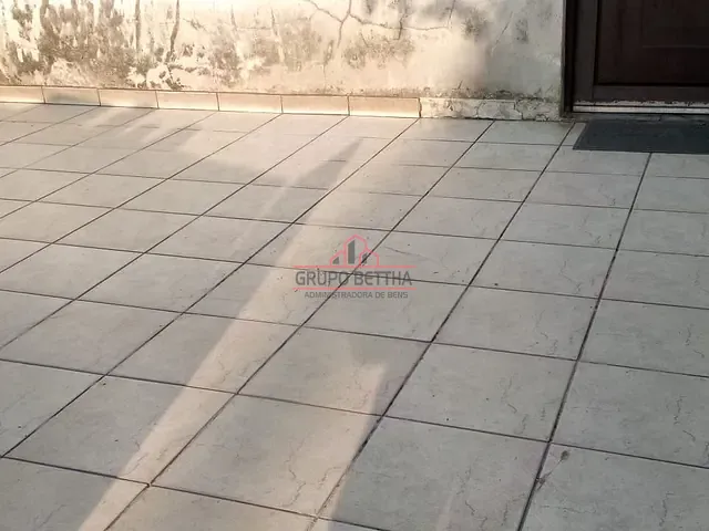 Casa com 300m² 2 quartos e 1 banheiro, à venda, no bairro Jardim Barueri em Barueri