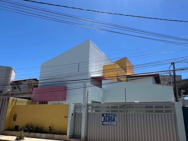 Casa 4 quartos e 1 banheiro, para alugar, no bairro Inácio Barbosa em Aracaju