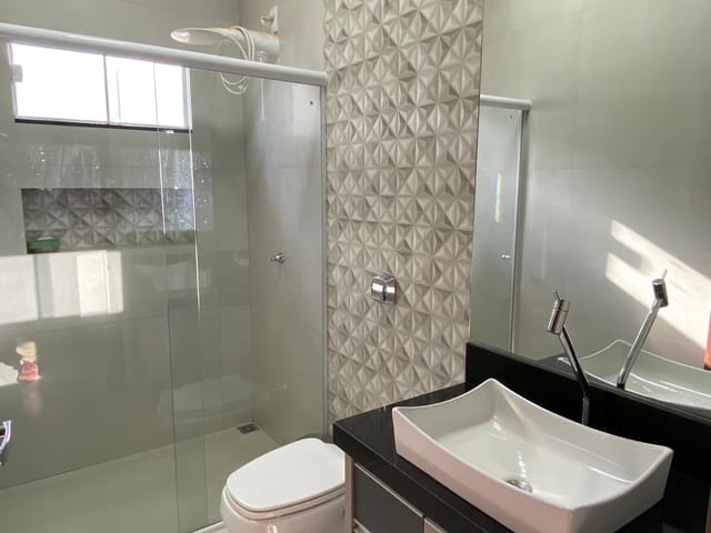 Casa com 500m² 2 quartos e 3 banheiros, à venda, no bairro JARDIM EUROPA em Nova Mutum