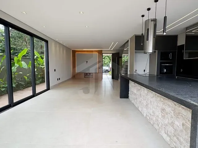 Casa com 340m² 5 quartos e 7 banheiros, à venda, no bairro Vila do Golf em Ribeirão Preto