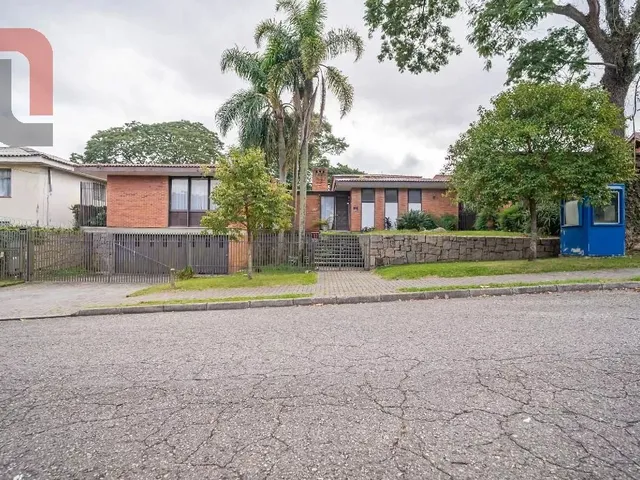 Casa com 823m² 5 quartos e 6 banheiros, para alugar, no bairro Alto da Rua XV em Curitiba