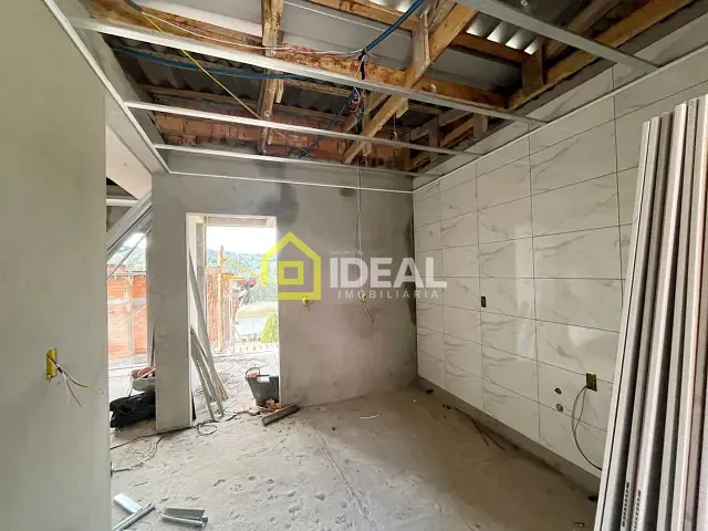 Casa com 74m² 3 quartos e 1 banheiro, à venda, no bairro Sintrial em Concórdia