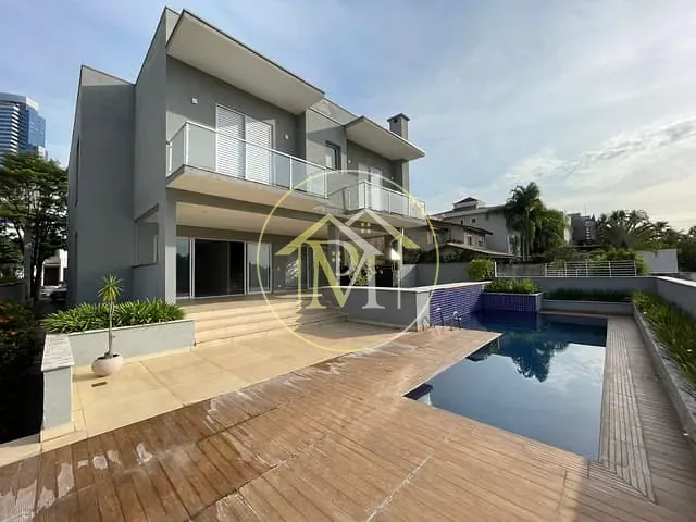 Casa com 600m² 4 quartos e 6 banheiros, à venda, no bairro Alphaville Conde II em Barueri
