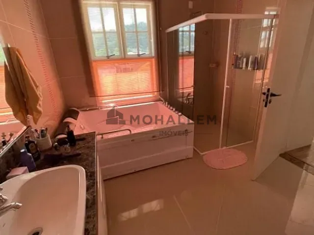 Casa com 630m², à venda, no bairro Pinheirinho em Itajubá