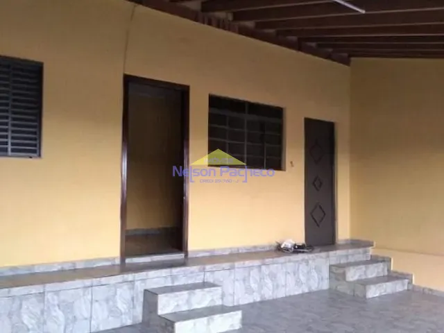 Casa com 250m² 2 quartos e 2 banheiros, à venda, no bairro Centro em Rafard
