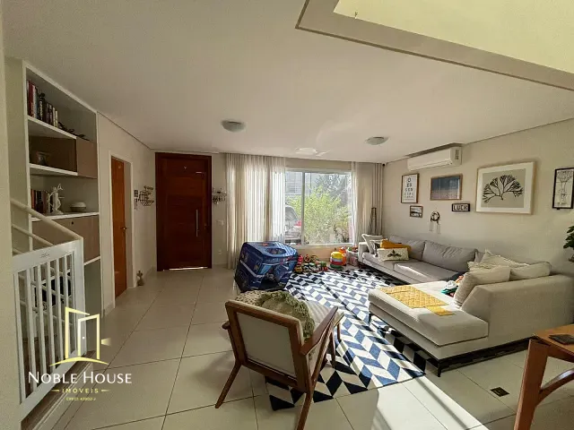 Casa com 200m² 3 quartos e 5 banheiros, para alugar, no bairro Observatório em Vinhedo