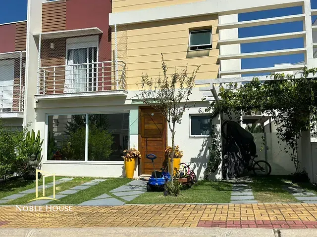 Casa com 200m² 3 quartos e 5 banheiros, para alugar, no bairro Observatório em Vinhedo